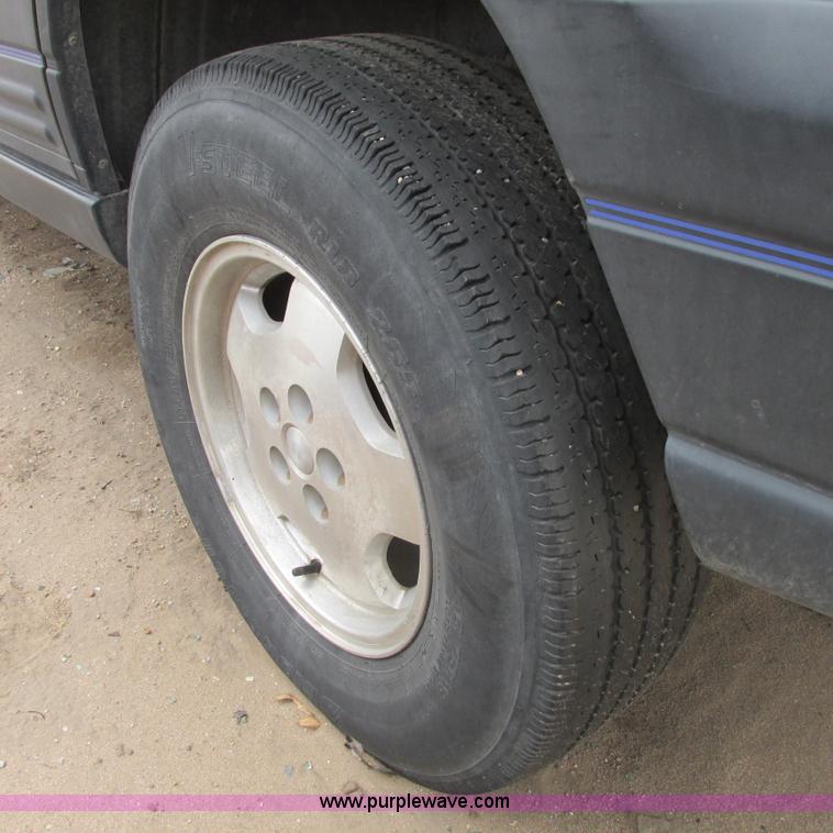 image for item G8500 1998 Jeep Grand Cherokee TSi SUV