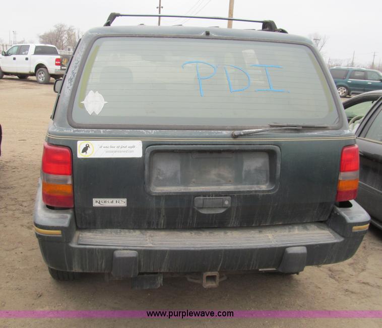image for item G9507 1993 Jeep Grand Cherokee Limited SUV