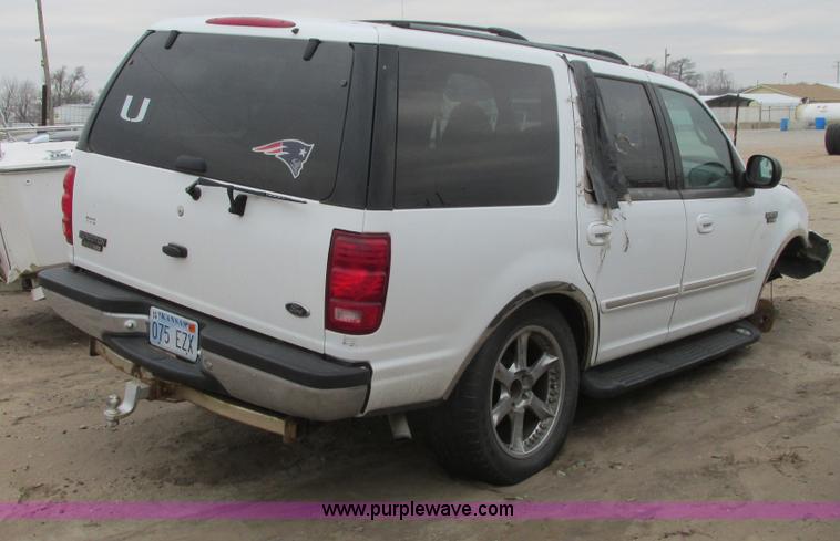 image for item I5502 2000 Ford Expedition XLT SUV