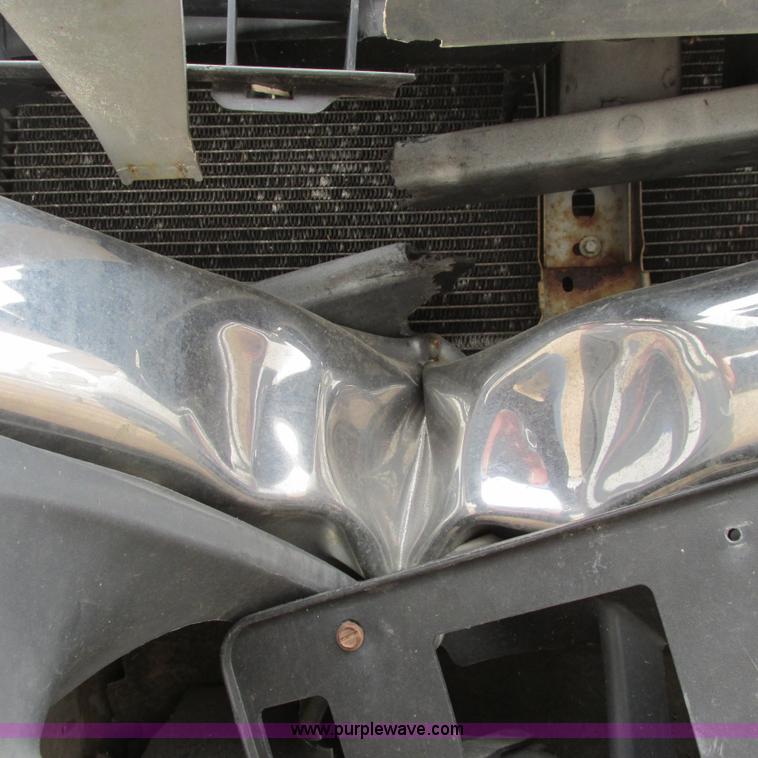 image for item I5502 2000 Ford Expedition XLT SUV