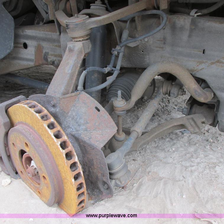 image for item I5502 2000 Ford Expedition XLT SUV