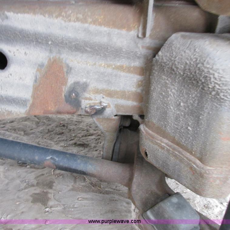 image for item I5502 2000 Ford Expedition XLT SUV