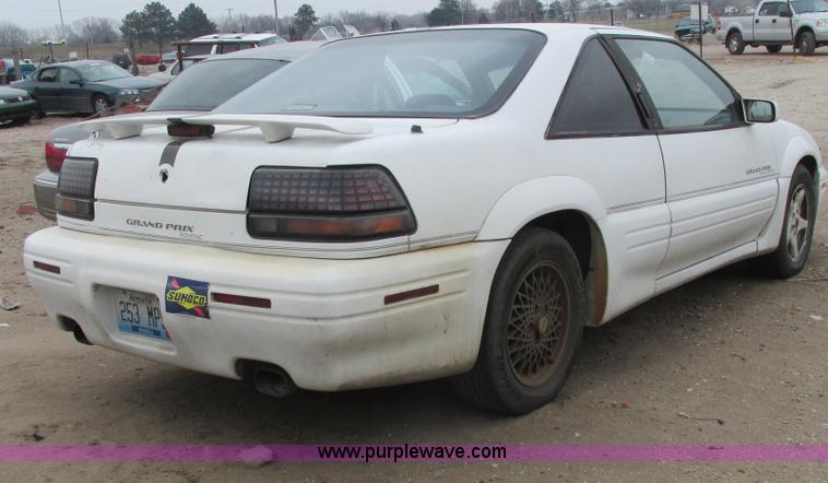image for item I5503 1996 Pontiac Grand Prix SE