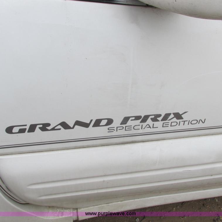 image for item I5503 1996 Pontiac Grand Prix SE