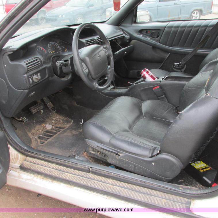 image for item I5503 1996 Pontiac Grand Prix SE
