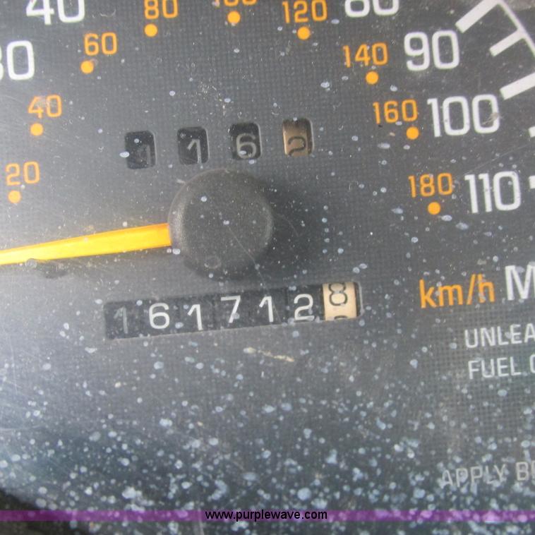 image for item I5503 1996 Pontiac Grand Prix SE