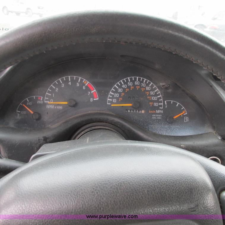 image for item I5503 1996 Pontiac Grand Prix SE