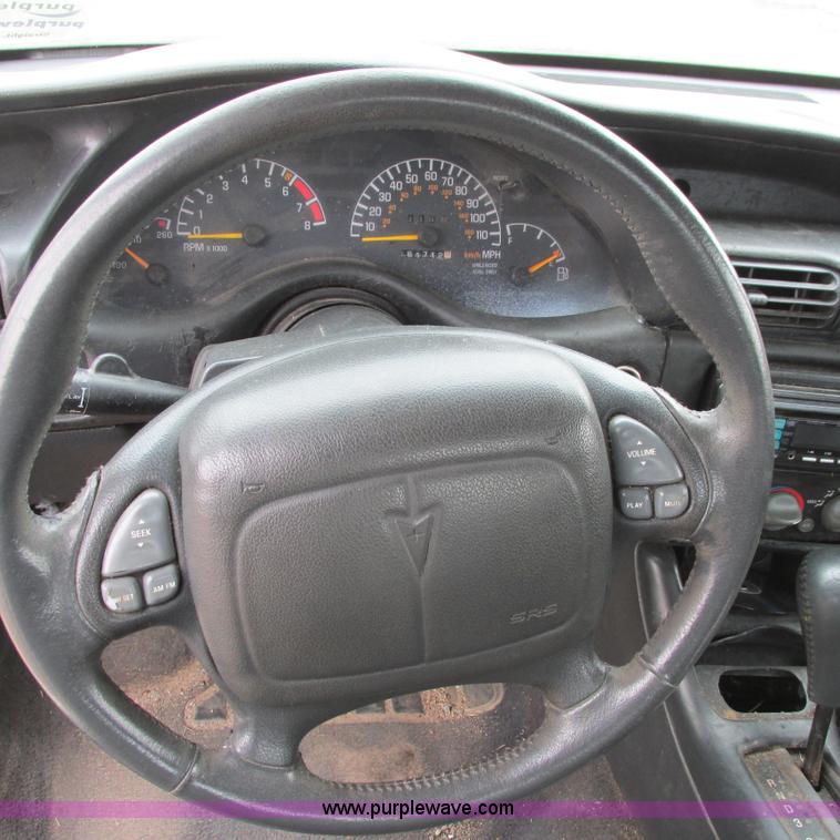 image for item I5503 1996 Pontiac Grand Prix SE