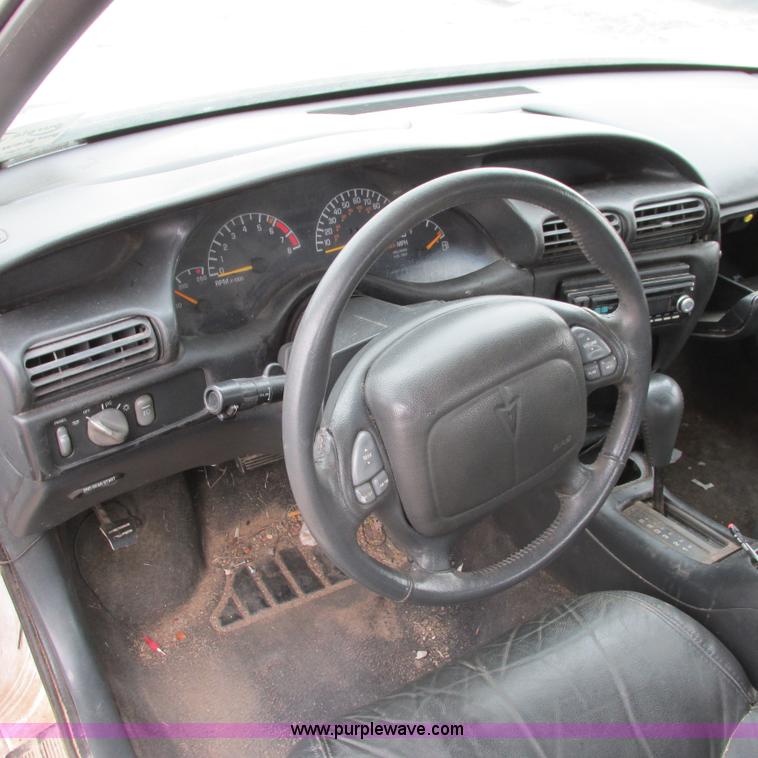 image for item I5503 1996 Pontiac Grand Prix SE