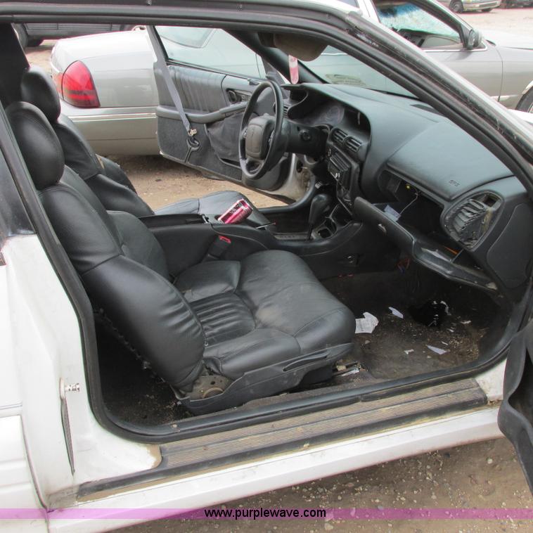 image for item I5503 1996 Pontiac Grand Prix SE