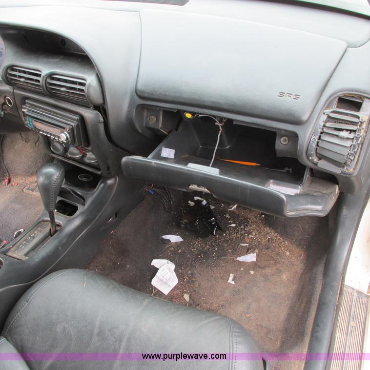 image for item I5503 1996 Pontiac Grand Prix SE