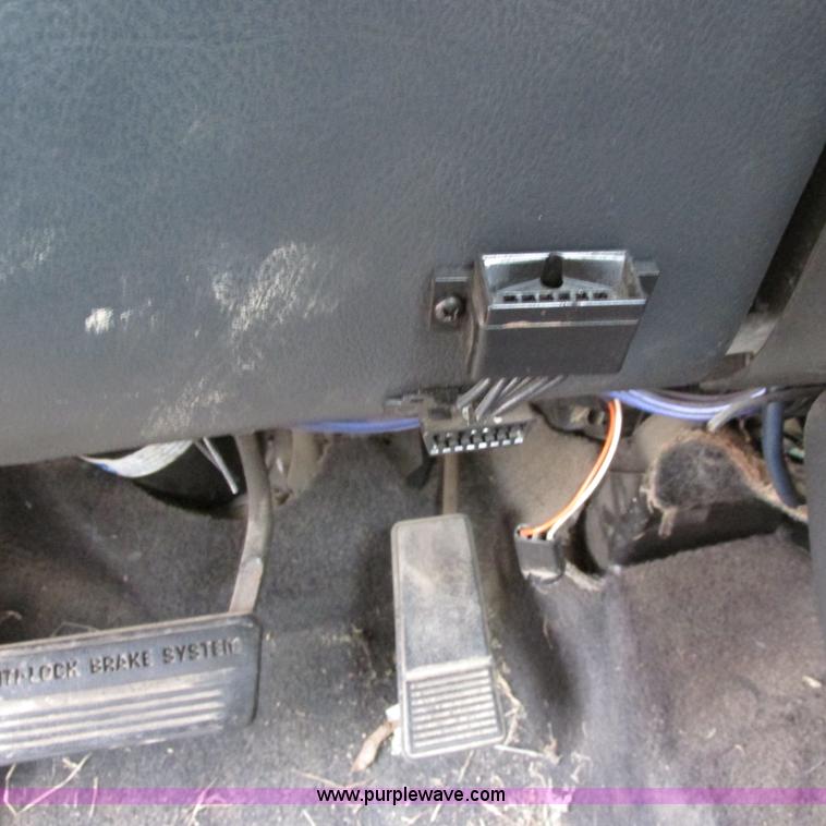 image for item I5503 1996 Pontiac Grand Prix SE