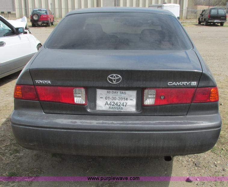 image for item I5504 2000 Toyota Camry LE