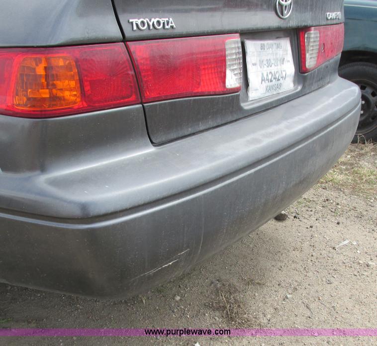 image for item I5504 2000 Toyota Camry LE