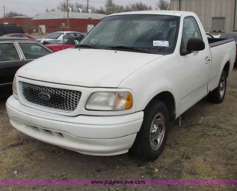 image for item I5505 1999 Ford F150 XL pickup truck