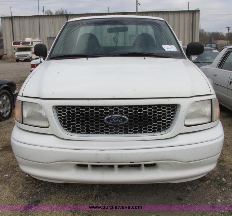 image for item I5505 1999 Ford F150 XL pickup truck