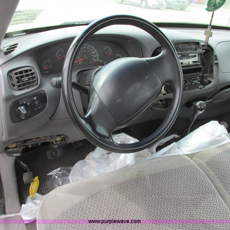 image for item I5505 1999 Ford F150 XL pickup truck