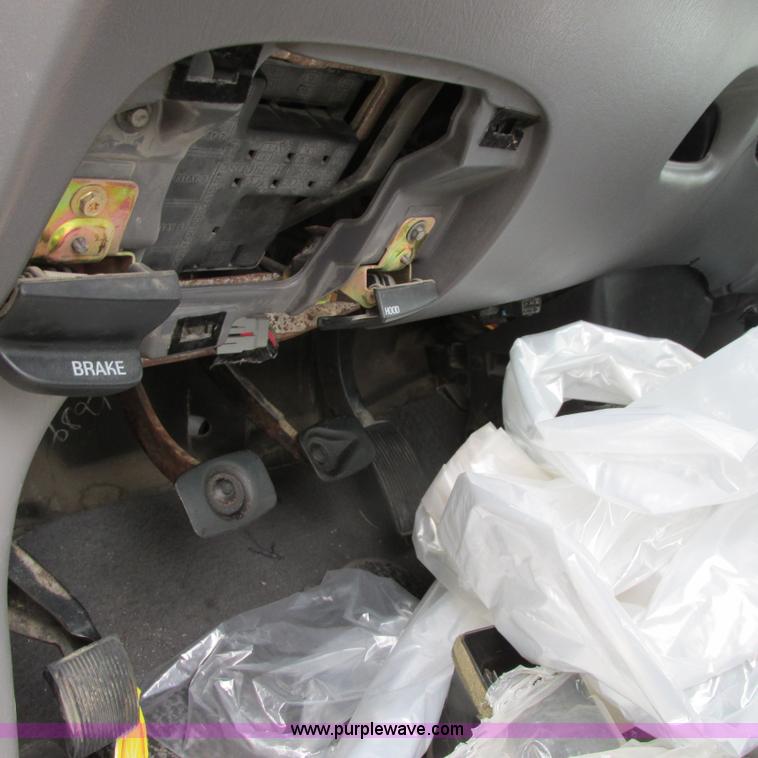 image for item I5505 1999 Ford F150 XL pickup truck