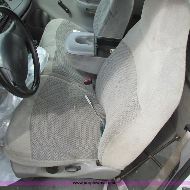 image for item I5505 1999 Ford F150 XL pickup truck