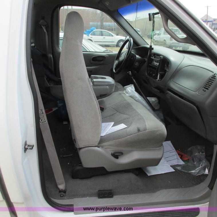 image for item I5505 1999 Ford F150 XL pickup truck