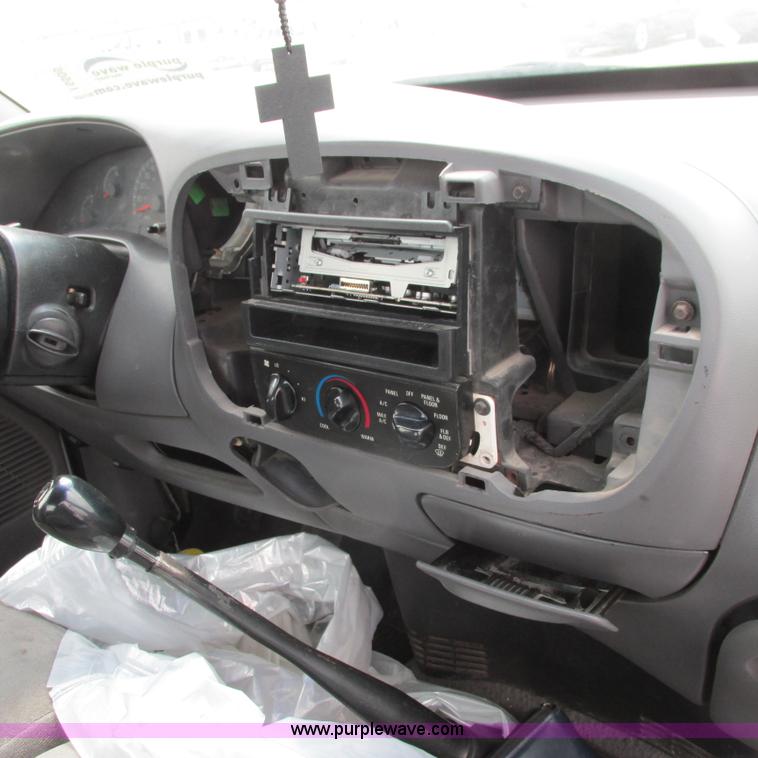 image for item I5505 1999 Ford F150 XL pickup truck