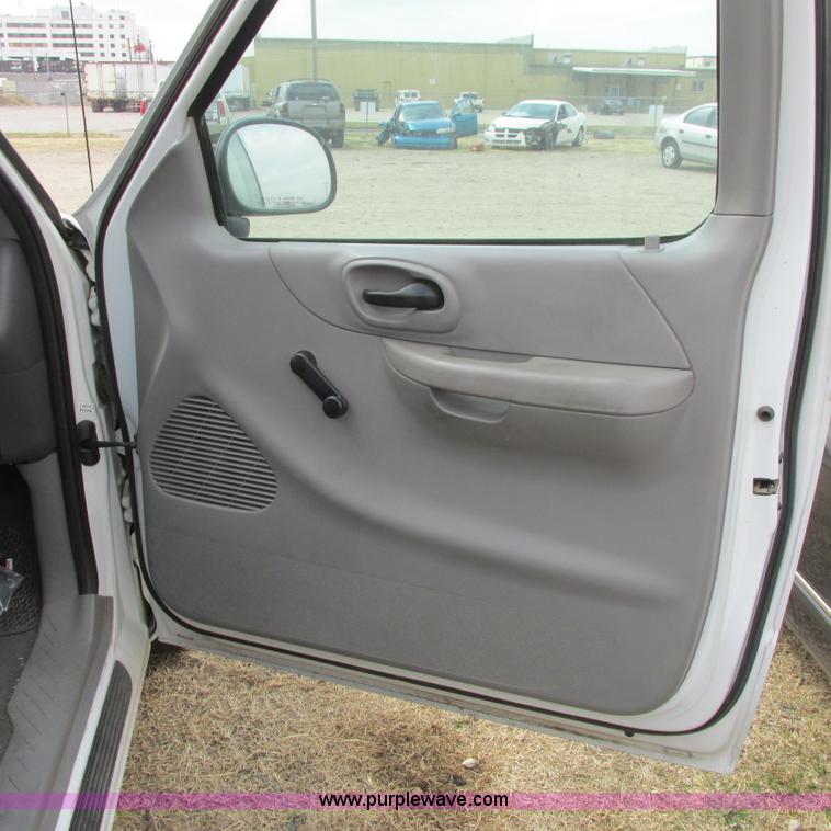 image for item I5505 1999 Ford F150 XL pickup truck