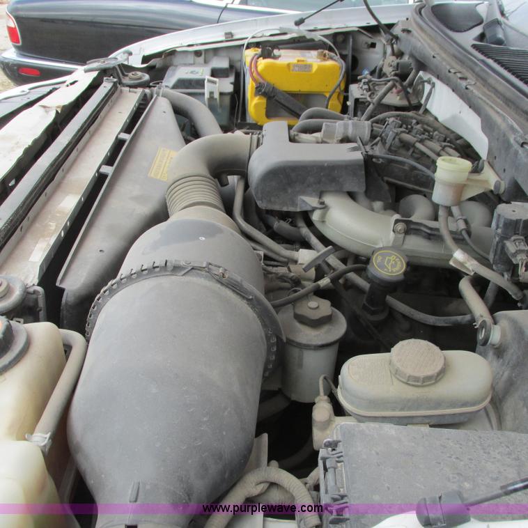 image for item I5505 1999 Ford F150 XL pickup truck