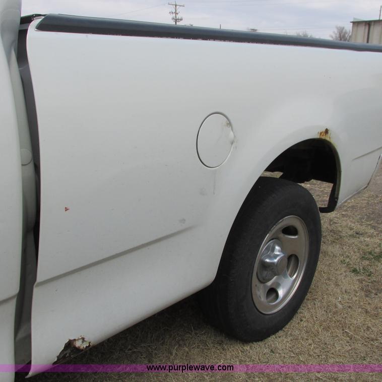 image for item I5505 1999 Ford F150 XL pickup truck