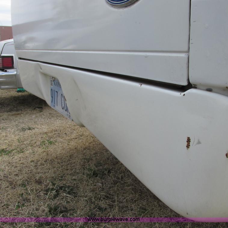 image for item I5505 1999 Ford F150 XL pickup truck