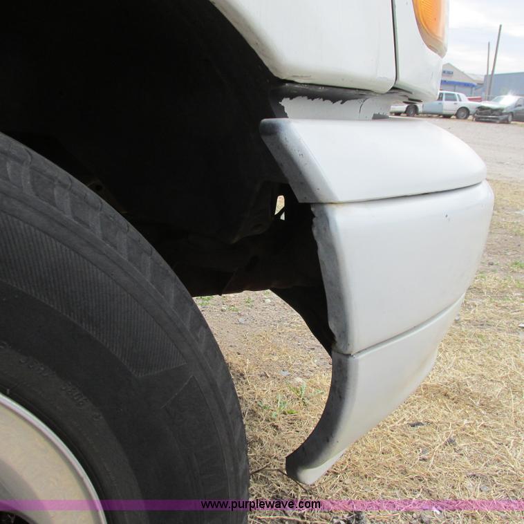 image for item I5505 1999 Ford F150 XL pickup truck