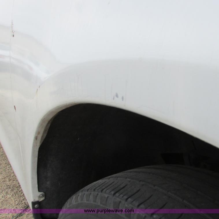 image for item I5505 1999 Ford F150 XL pickup truck