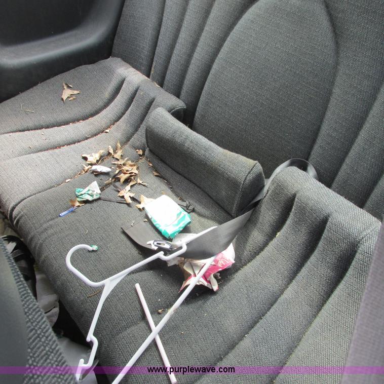 image for item I5507 2002 Chevrolet Cavalier