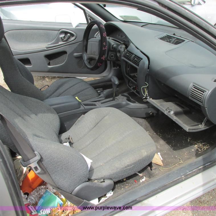 image for item I5507 2002 Chevrolet Cavalier