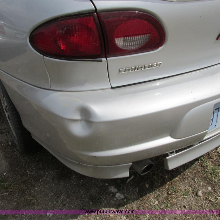 image for item I5507 2002 Chevrolet Cavalier