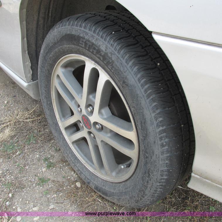 image for item I5507 2002 Chevrolet Cavalier