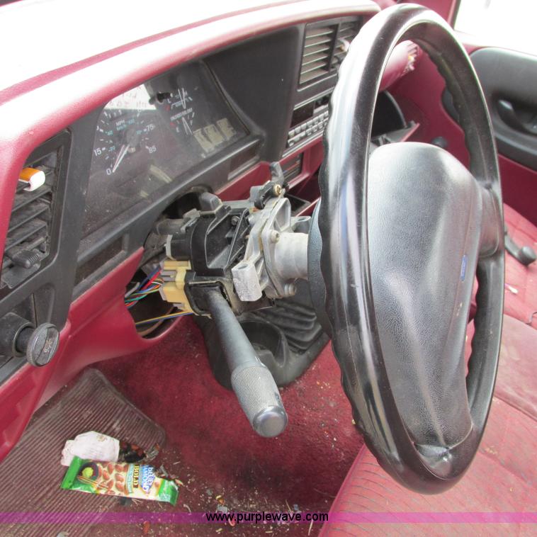 image for item I5508 1993 Ford Ranger XLT pickup truck