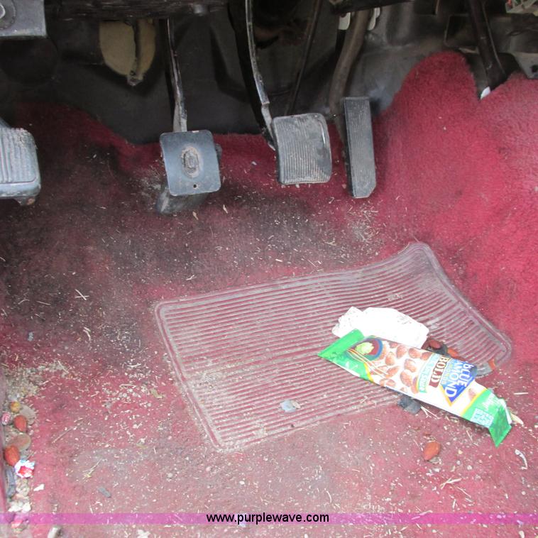 image for item I5508 1993 Ford Ranger XLT pickup truck