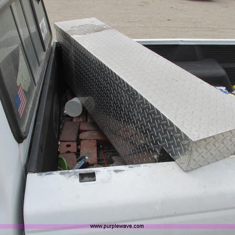 image for item I5508 1993 Ford Ranger XLT pickup truck