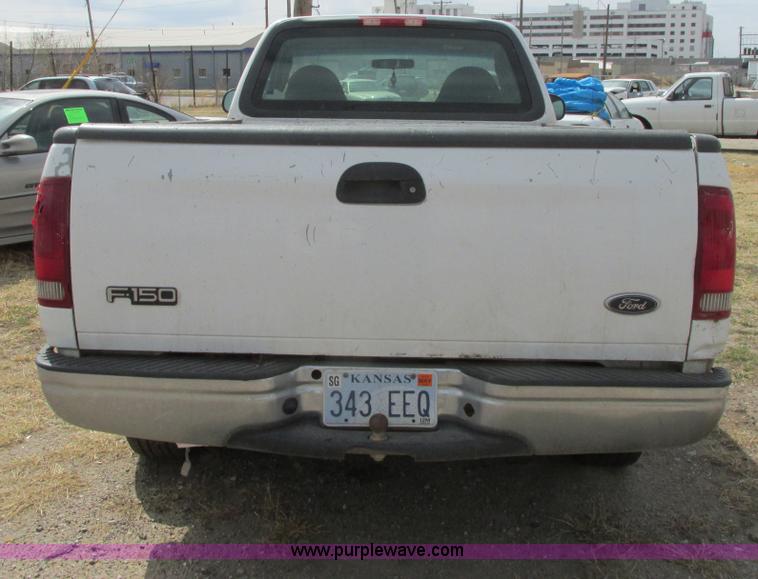 image for item I5509 2001 Ford F150 XL pickup truck