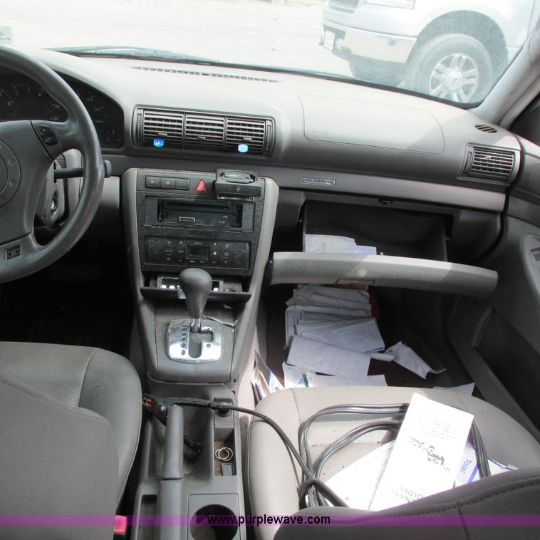 image for item I5510 1999 Audi A4 1.8T Quattro