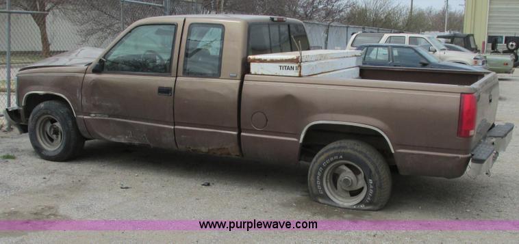 image for item I5512 1994 Chevy 1500 Cheyenne