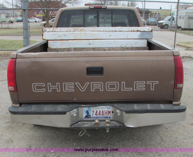 image for item I5512 1994 Chevy 1500 Cheyenne