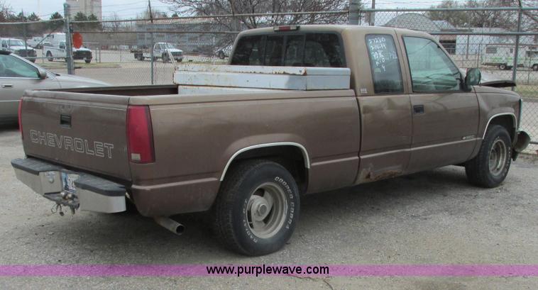 image for item I5512 1994 Chevy 1500 Cheyenne