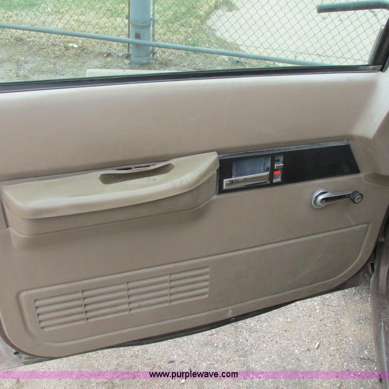 image for item I5512 1994 Chevy 1500 Cheyenne