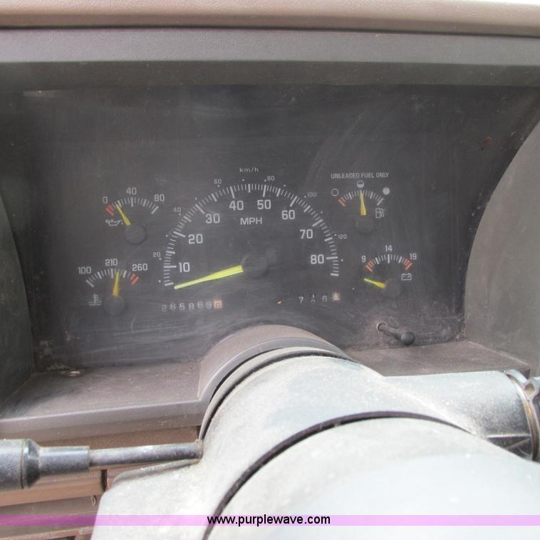 image for item I5512 1994 Chevy 1500 Cheyenne