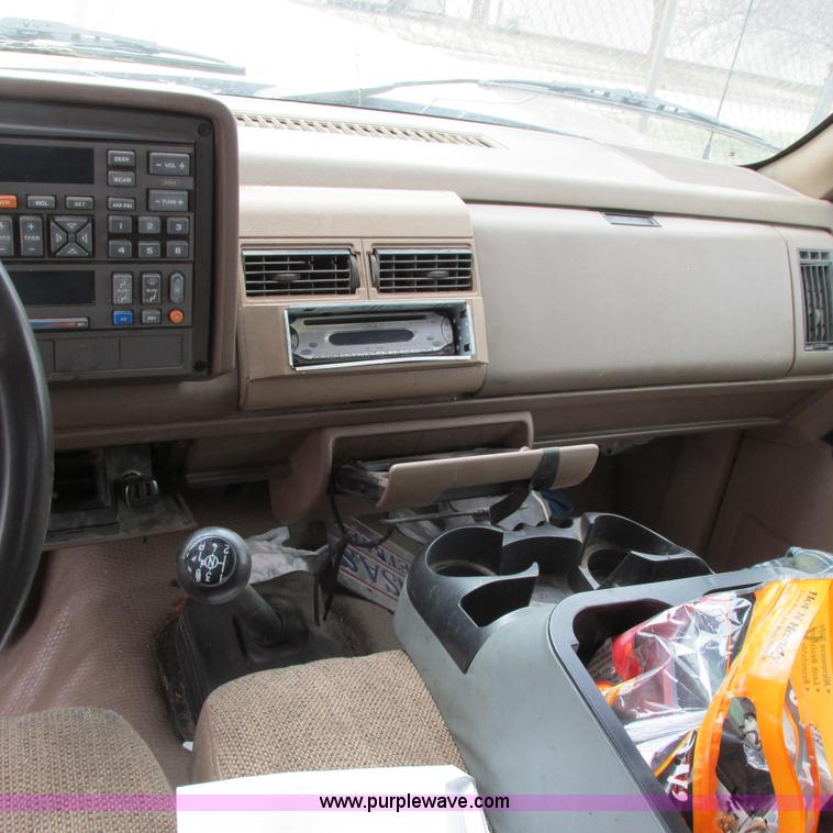 image for item I5512 1994 Chevy 1500 Cheyenne