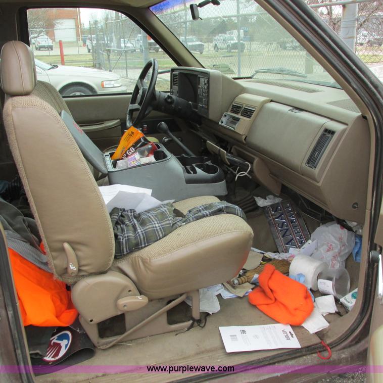 image for item I5512 1994 Chevy 1500 Cheyenne