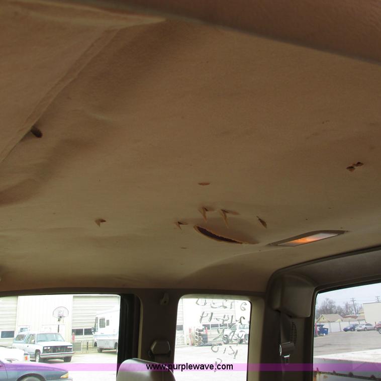 image for item I5512 1994 Chevy 1500 Cheyenne