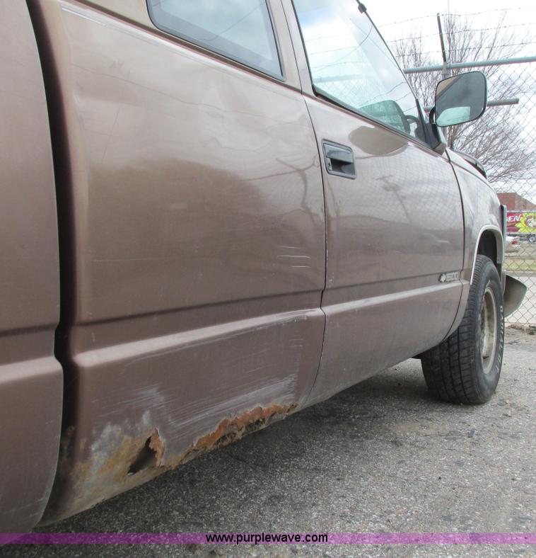 image for item I5512 1994 Chevy 1500 Cheyenne