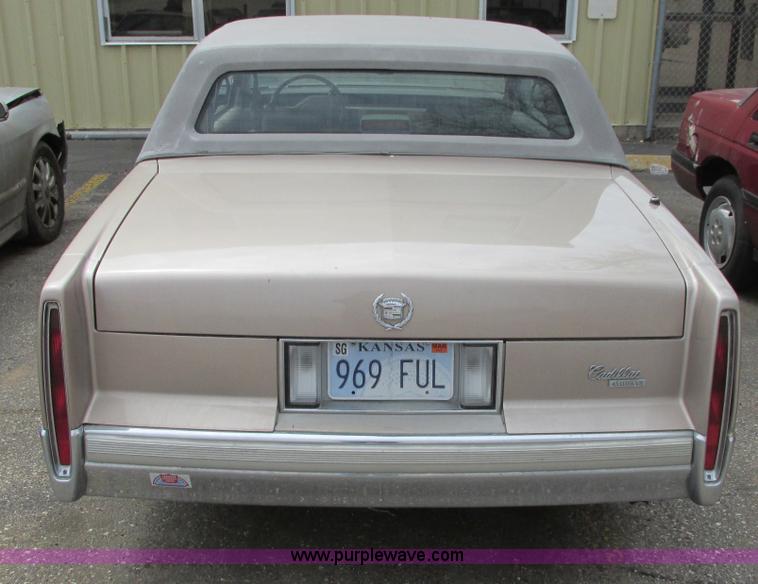 image for item I5514 1989 Cadillac DeVille